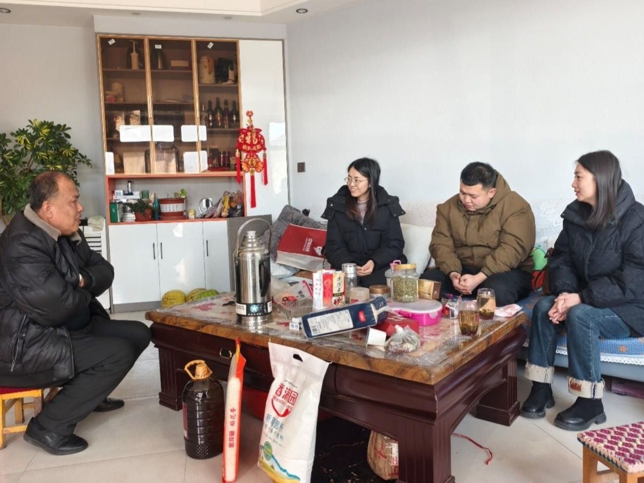 英国上市公司官网365：送岗到家，点燃学子就业希望