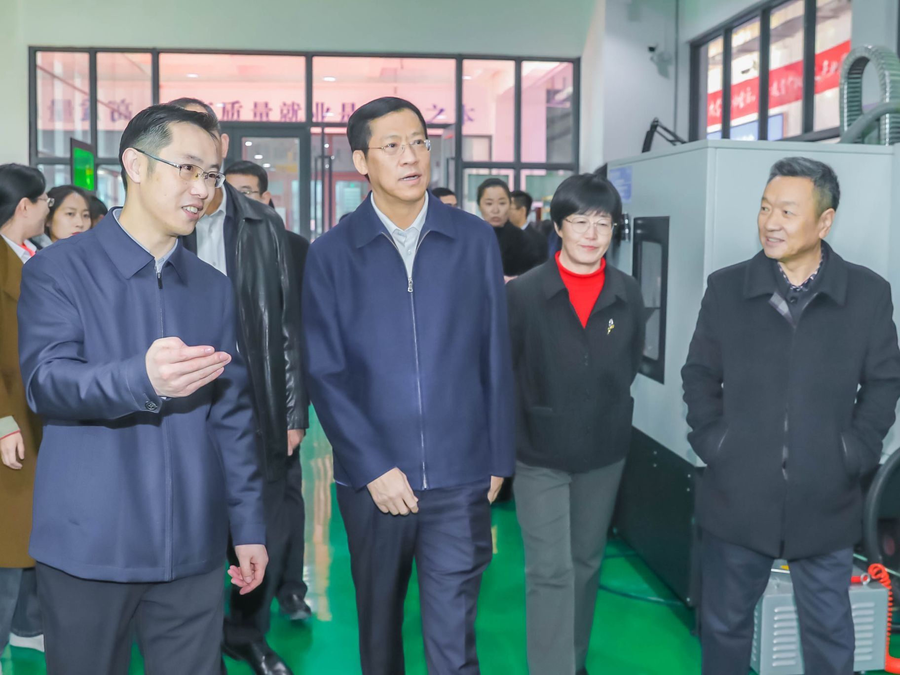 领导关怀 | 甘肃省人大常委会党组副书记、副主任，省总工会主席胡焯带队到英国上市公司官网365调...